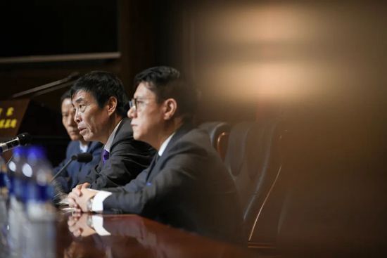 午夜激情视频在线播放